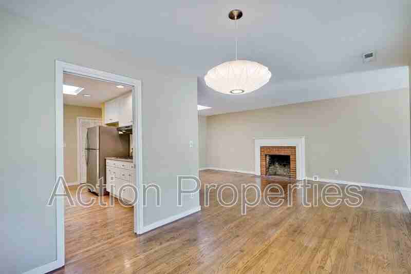 290 Iris Way - Photo 3 of 31