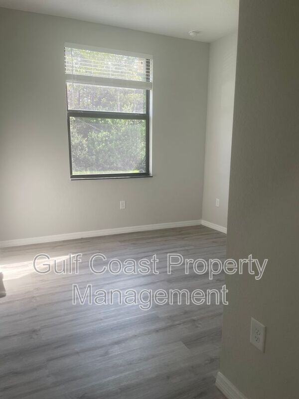 1926 Marlay Ave - Photo 6 of 19