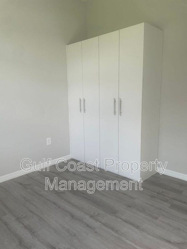 1926 Marlay Ave - Photo 7 of 19