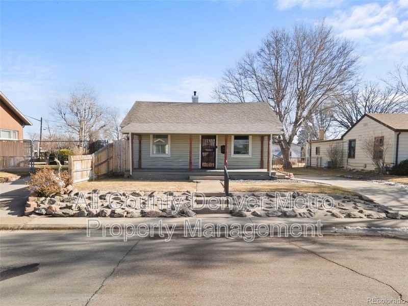 528 Tennyson Street - Photo 2 of 11