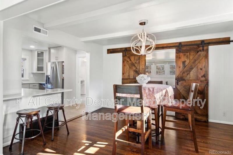 528 Tennyson Street - Photo 4 of 11