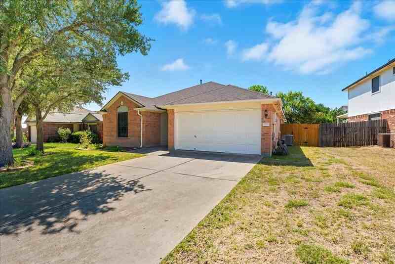 17706 Quitman Mountain Way - Photo 3 of 27