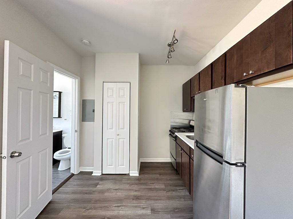 1627 N Humboldt Blvd #4C - Photo 4 of 21