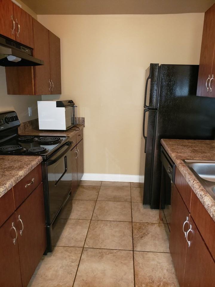 Legacy Place Apts - Photo 3 of 5