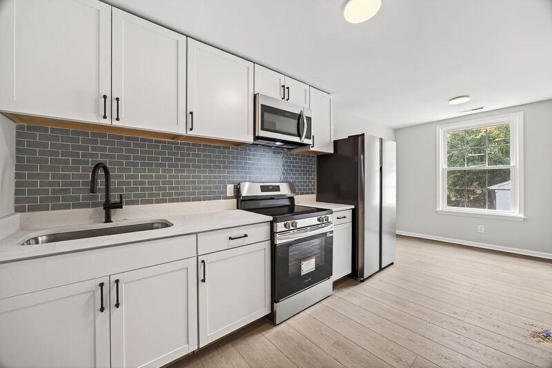 254 Stribling Avenue - Photo 4 of 11