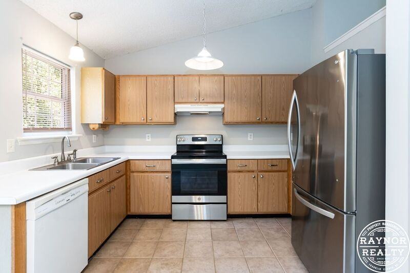 133 Madeline Ct - Photo 4 of 24