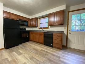 115 Edgewater Vlg #09 - Photo 1 of 1