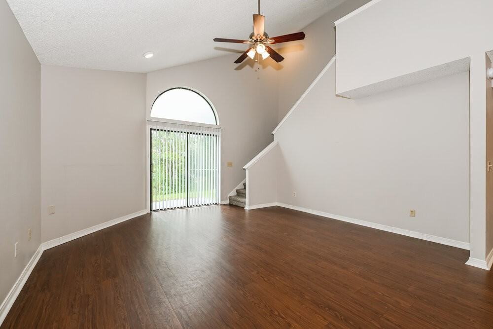 2919 Lantana Lakes Dr W - Photo 4 of 17