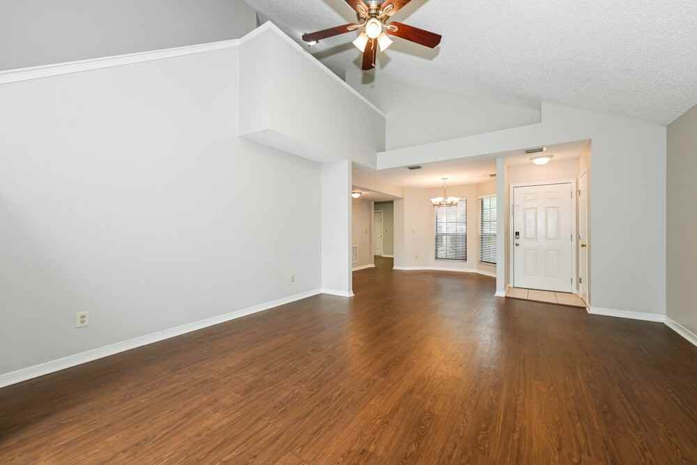 2919 Lantana Lakes Dr W - Photo 5 of 17