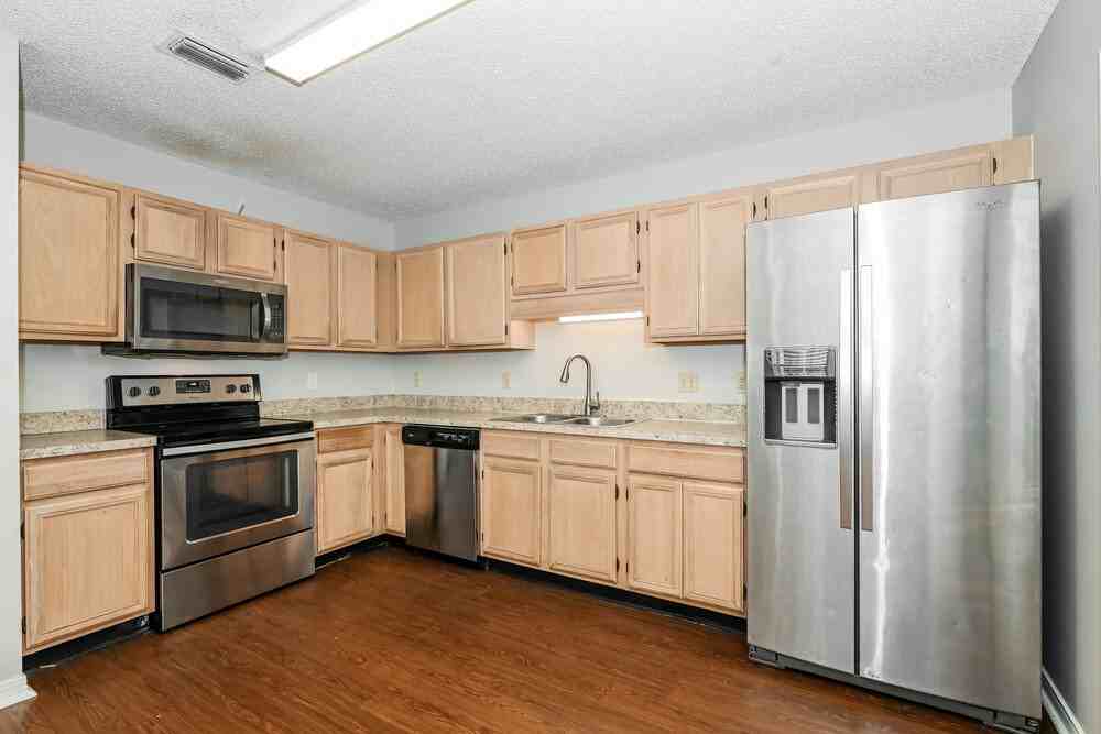 2919 Lantana Lakes Dr W - Photo 7 of 17