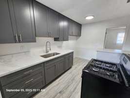 featured image of 113 S Halladay St