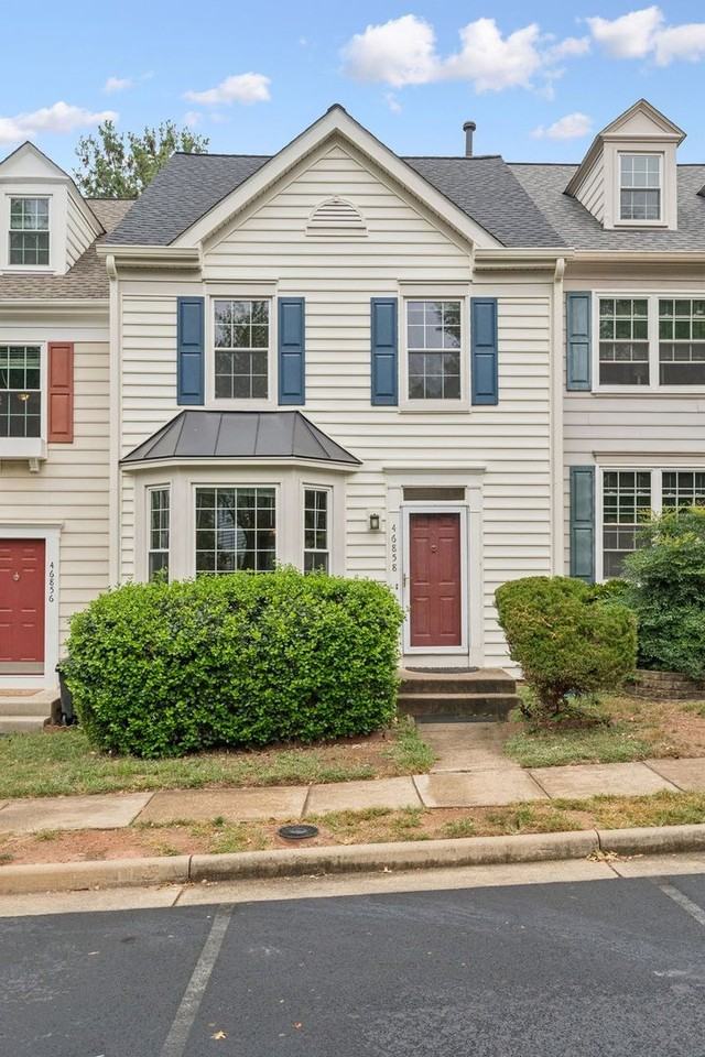 46858 Lawnes Creek Ter - Photo 2 of 39