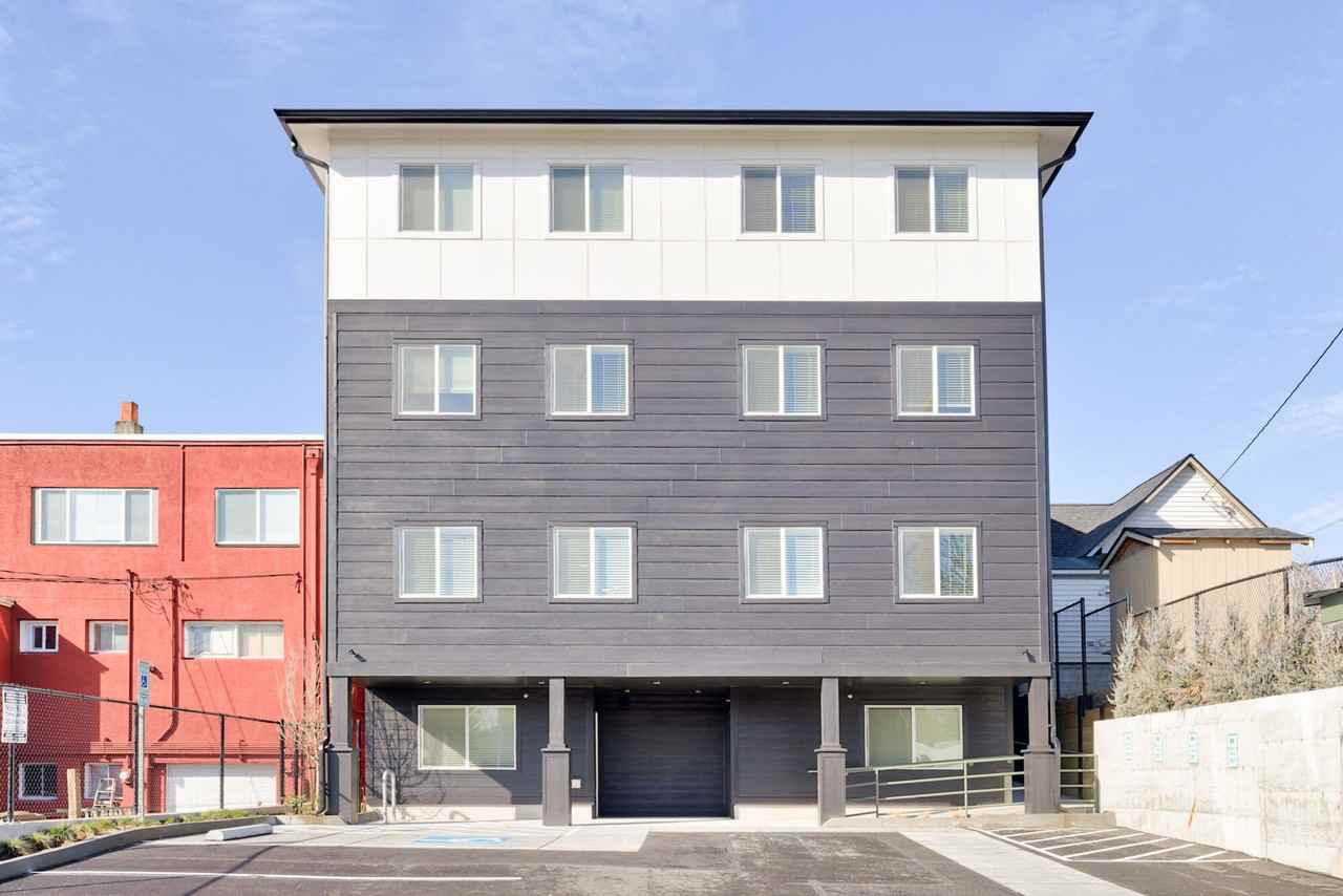 7th and I Apartments - Photo 2 of 14