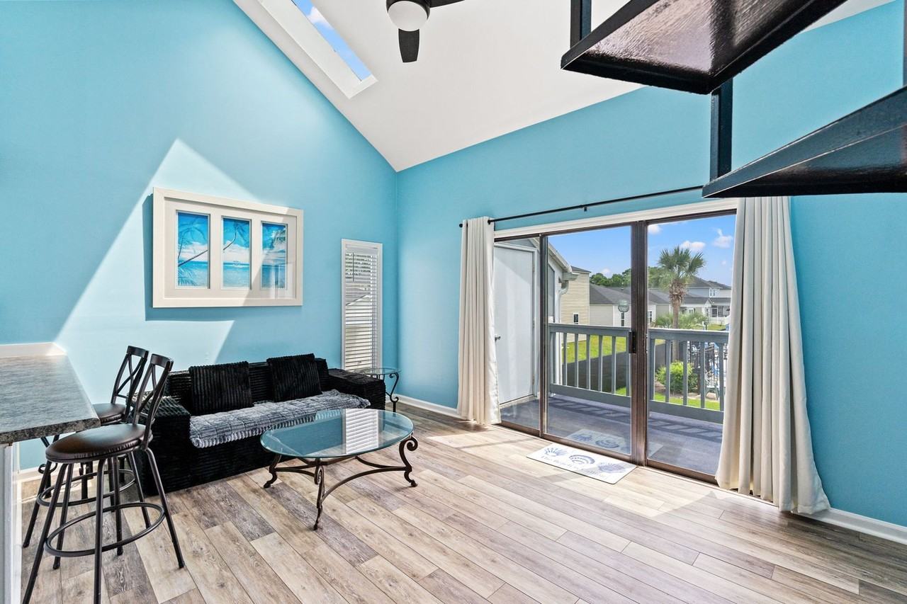 1880 Colony Drive #12J - Photo 3 of 26