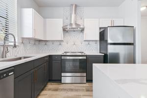 featured image of 2001 Park Hill Dr