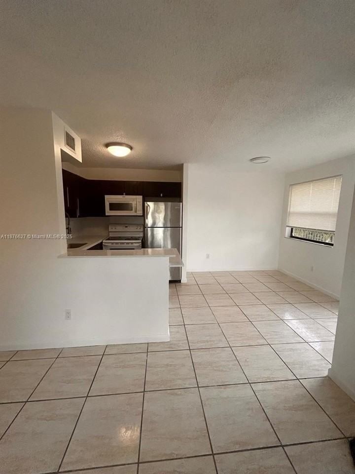 425 Northwest 210th Street #203 - Photo 6 of 17