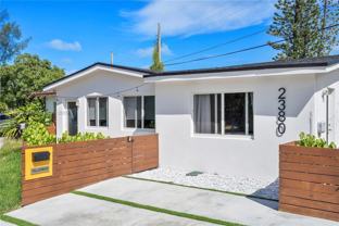 2380 Ne 137th St - Photo 1 of 1