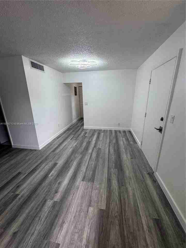 2515 Polk St #10 - Photo 4 of 50