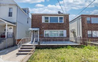 13 Boyd Ave - Photo 1 of 1