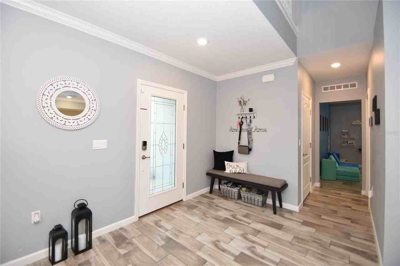 124 Oakleaf Way - Photo 3 of 36