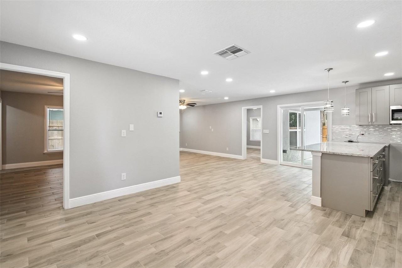 1715 Don San George Ct - Photo 3 of 34