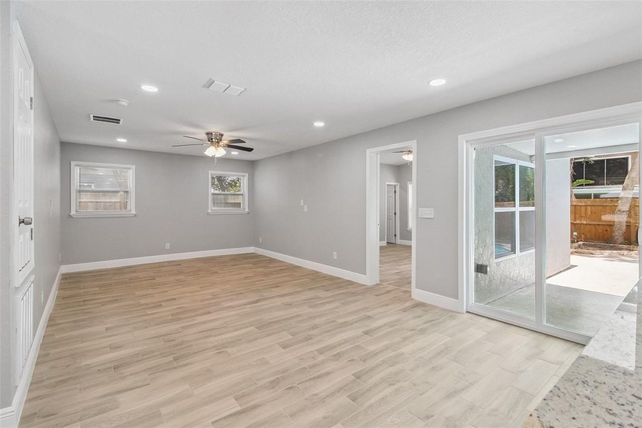 1715 Don San George Ct - Photo 4 of 34