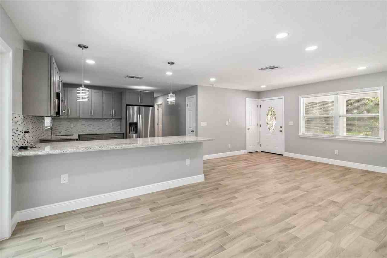 1715 Don San George Ct - Photo 5 of 34