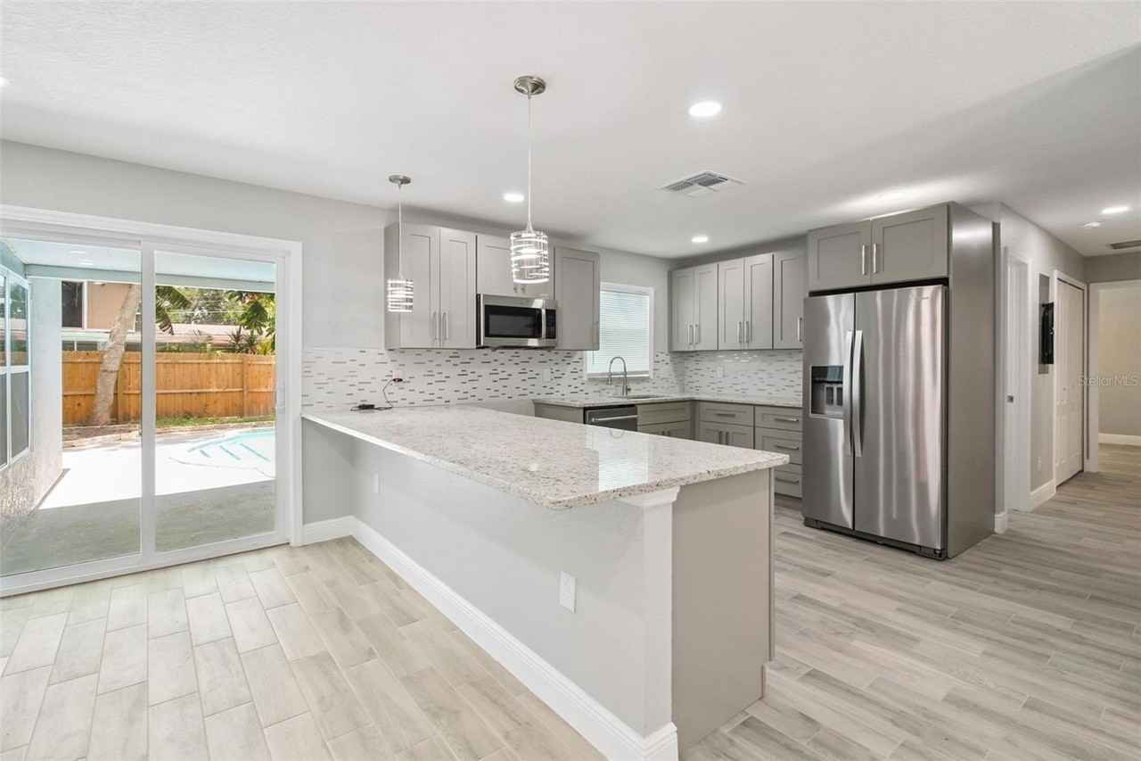 1715 Don San George Ct - Photo 7 of 34