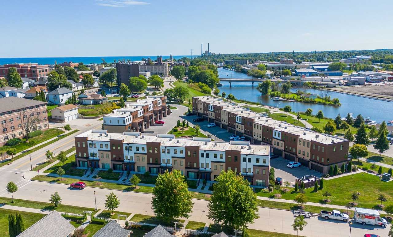 Kingsbury Village - Photo 2 of 17