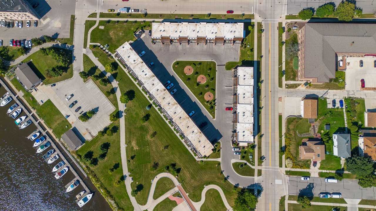 Kingsbury Village - Photo 4 of 17