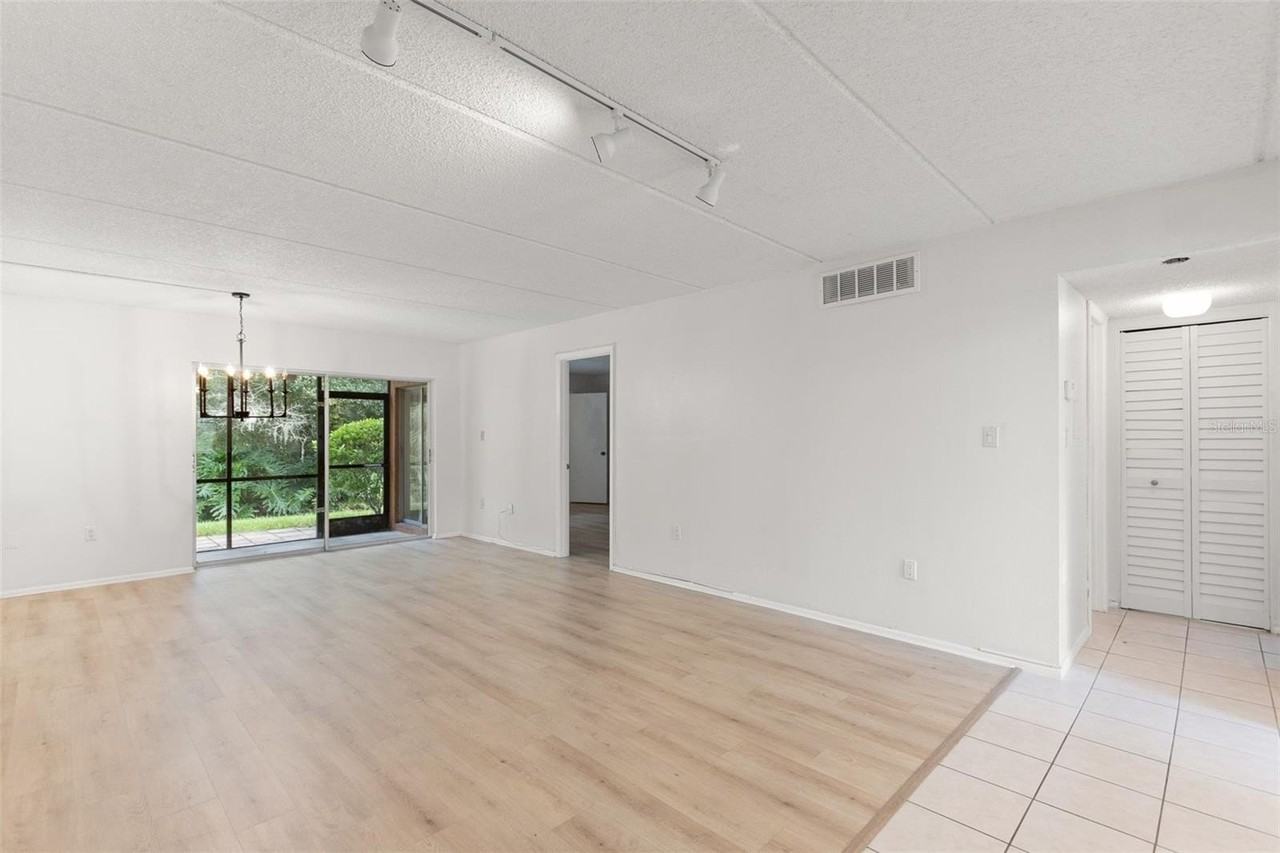 121 Cypress Lane #121 - Photo 5 of 37