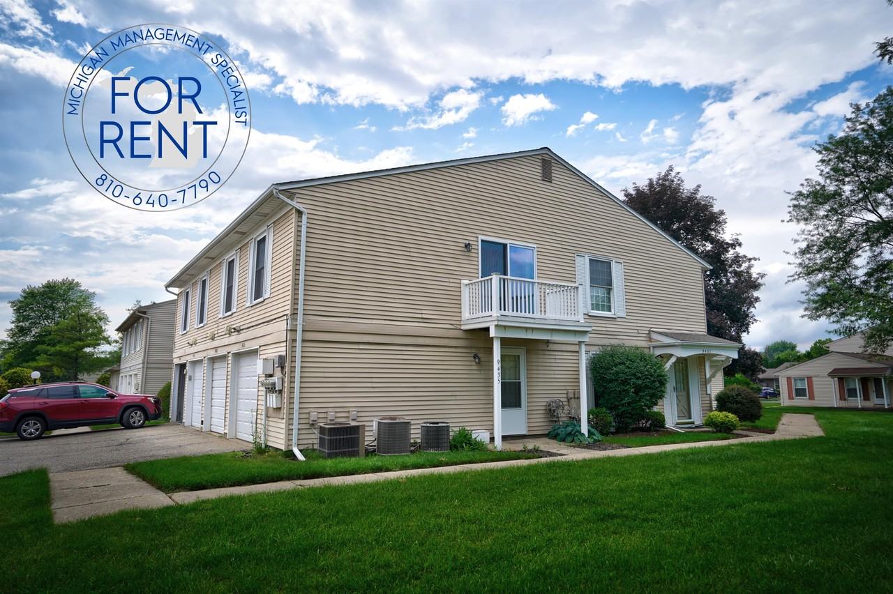 Parkwood Dr N 9435 - Photo 3 of 37