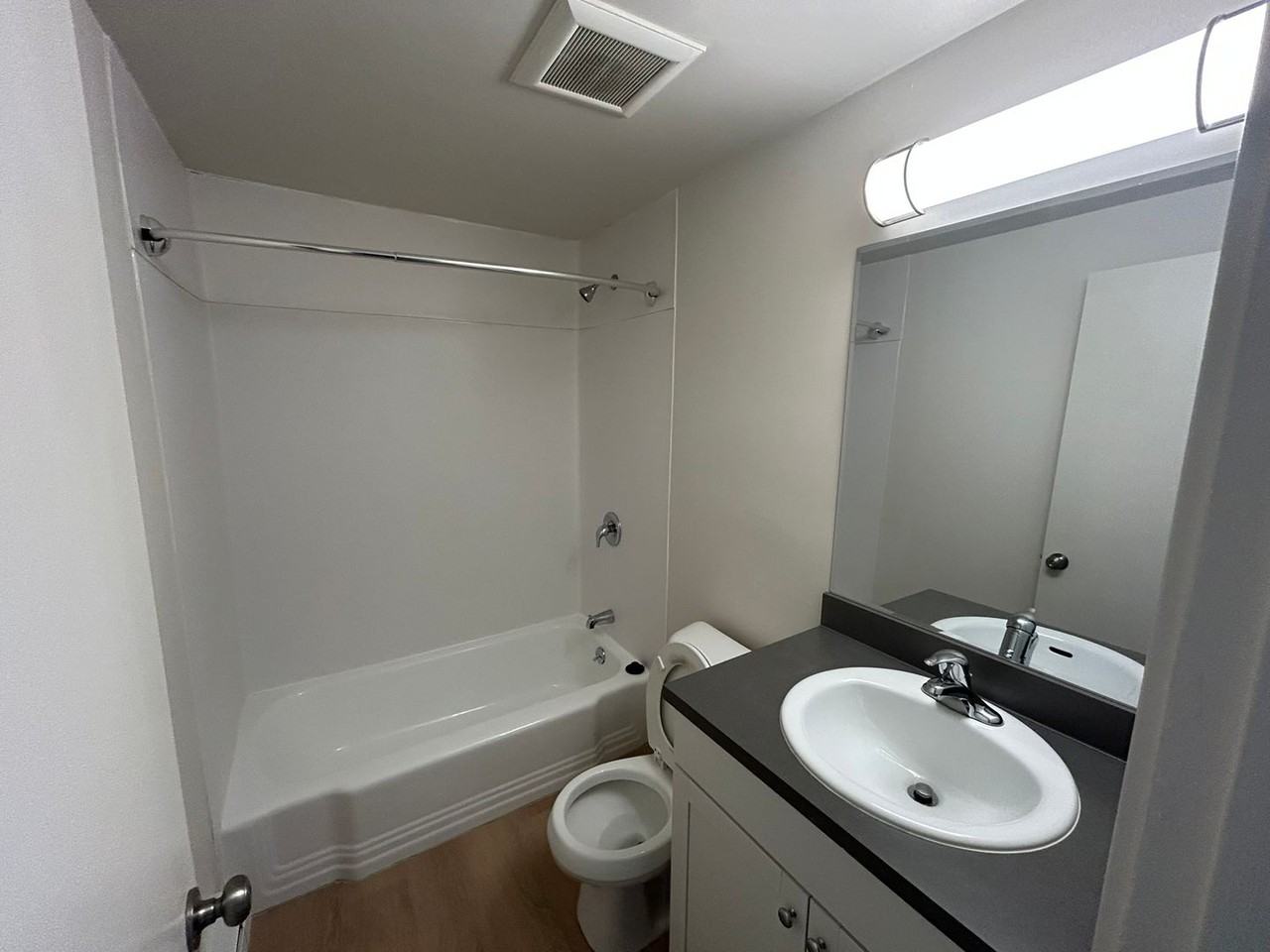 3801 Beach Dr Sw - Photo 7 of 18