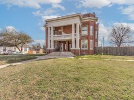 320 North Rock Island Avenue - Photo 1 of 1