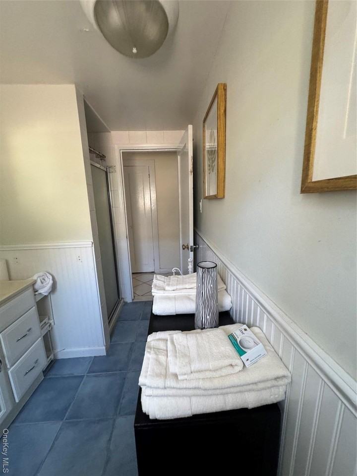 3 Clayton Ave - Photo 7 of 11