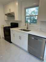 featured image of 10 South St