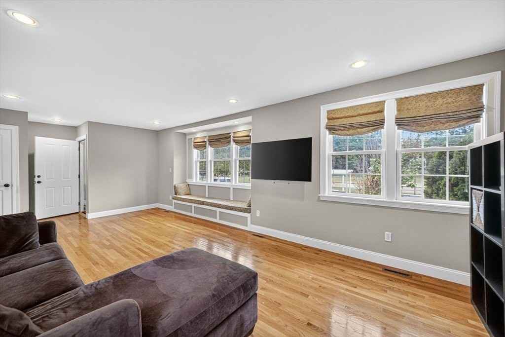 28 Webster Street #1 - Photo 6 of 27