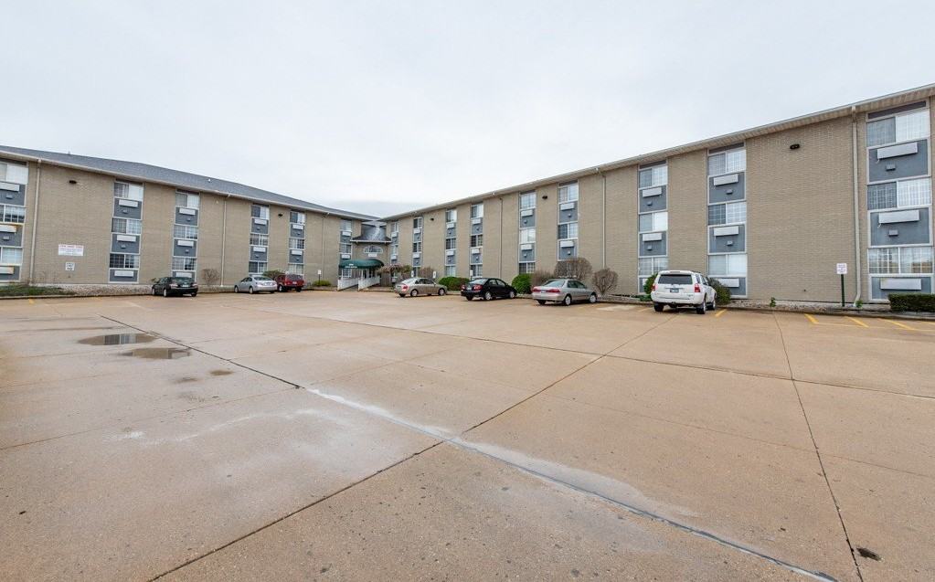 3305 Sunset Ave #126 - Photo 2 of 20