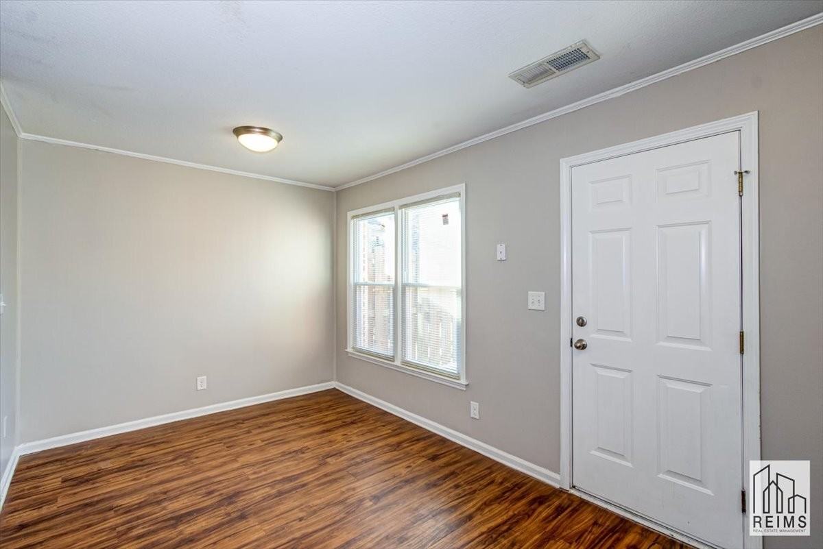 2201 Walden Drive - Photo 5 of 28