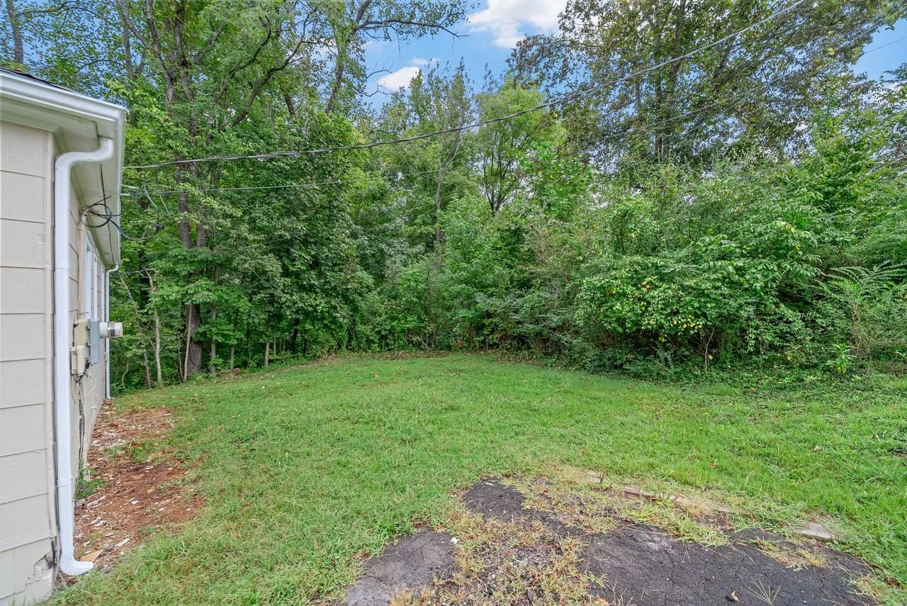 443 Gary Hills Drive - Photo 5 of 24