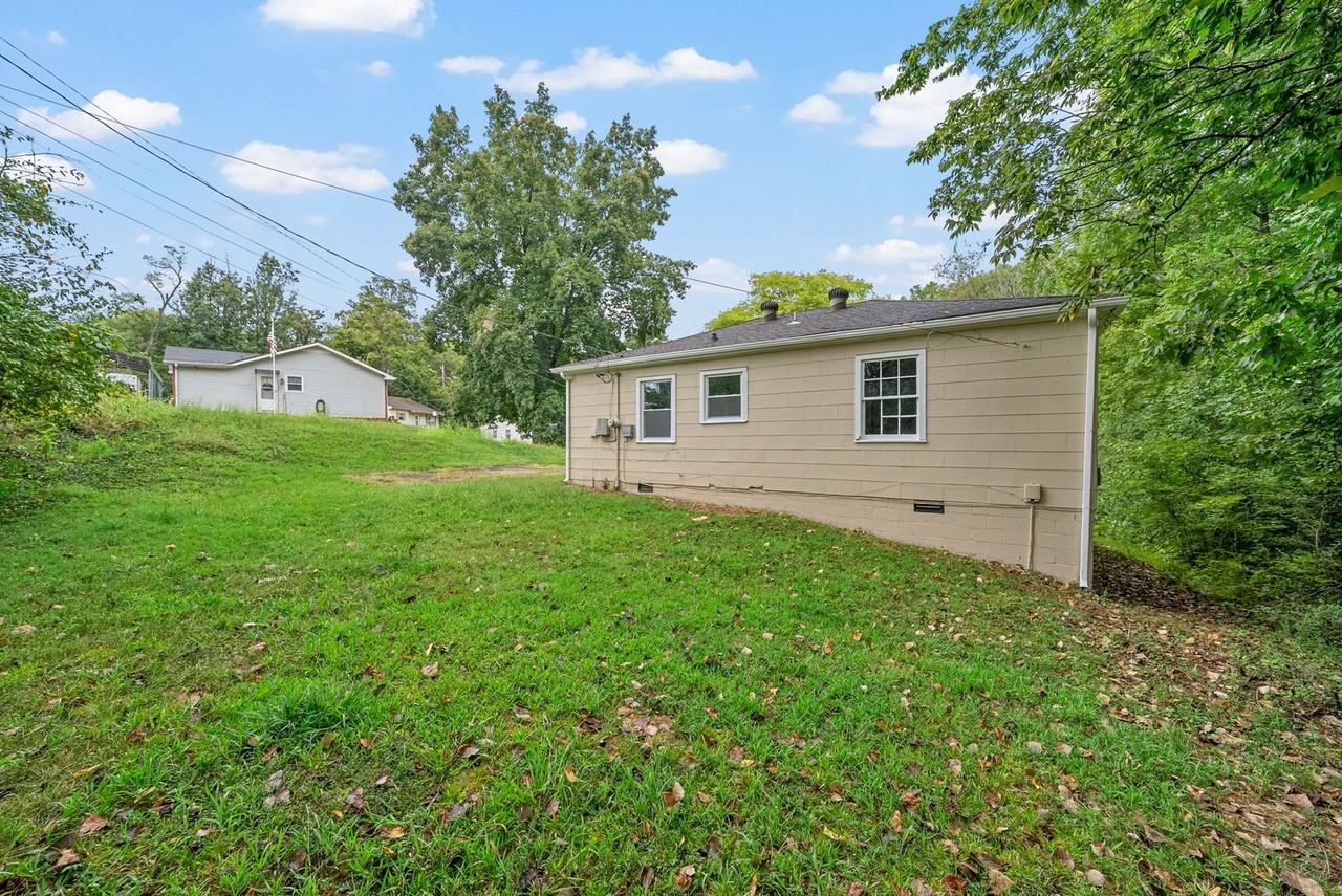 443 Gary Hills Drive - Photo 7 of 24