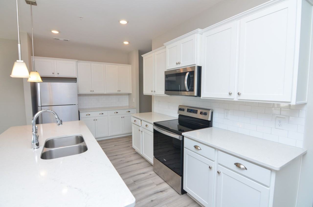 1047 1047 June Wilde Ridge  - 1047 June Wilde Ridge - Photo 2 of 21