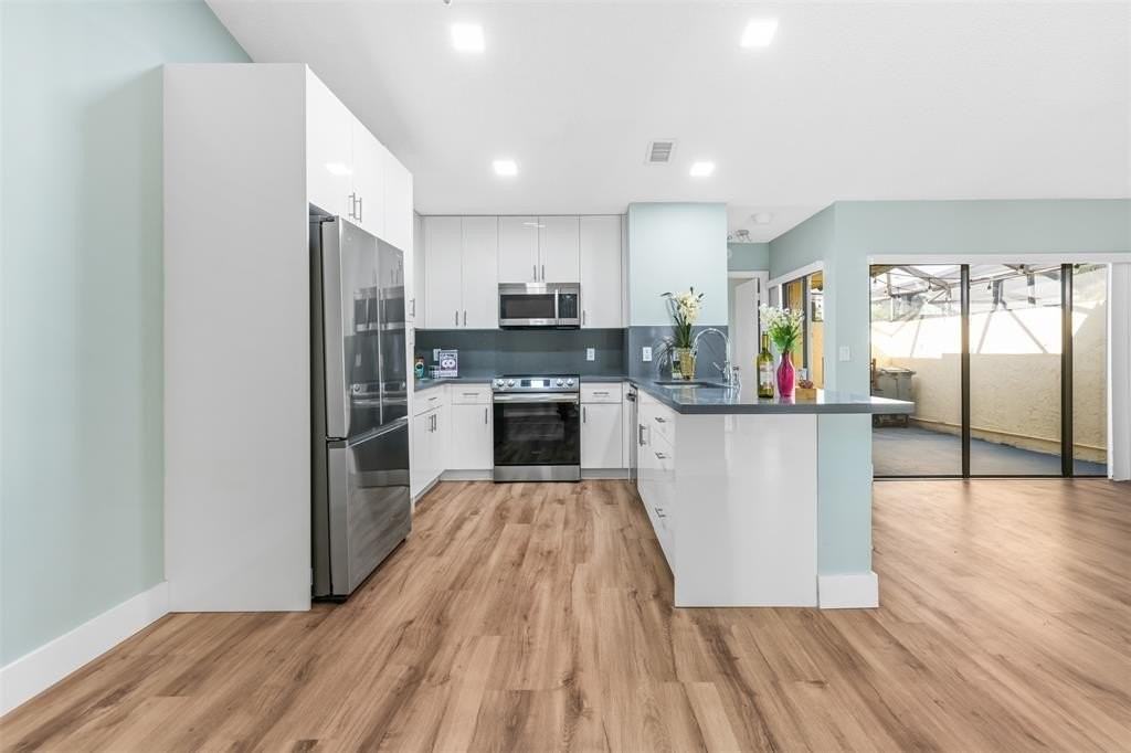 9109 Sw 21st St #B - Photo 2 of 18