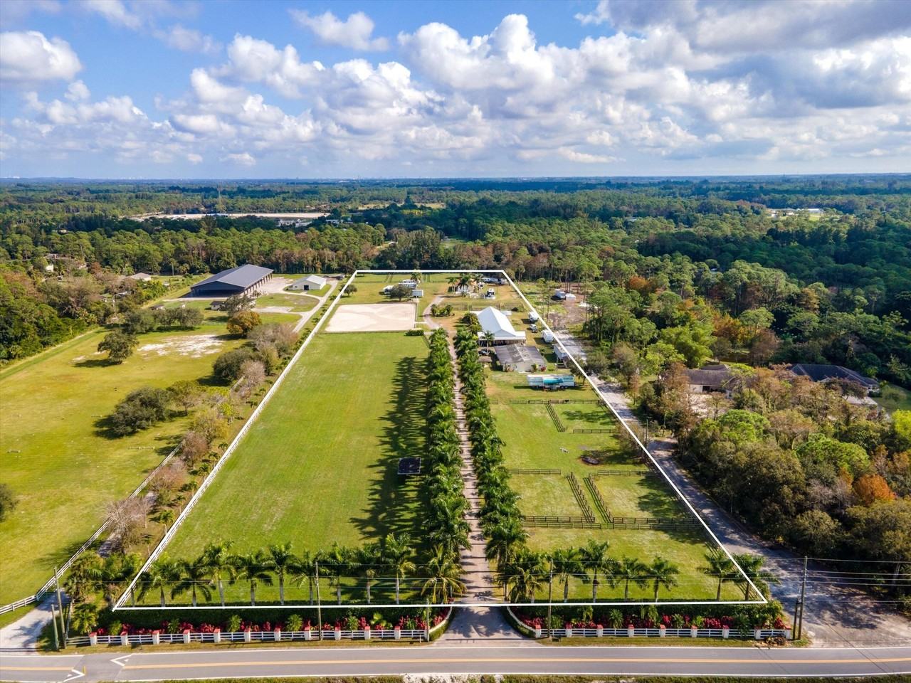 1666 C Rd - Photo 4 of 27