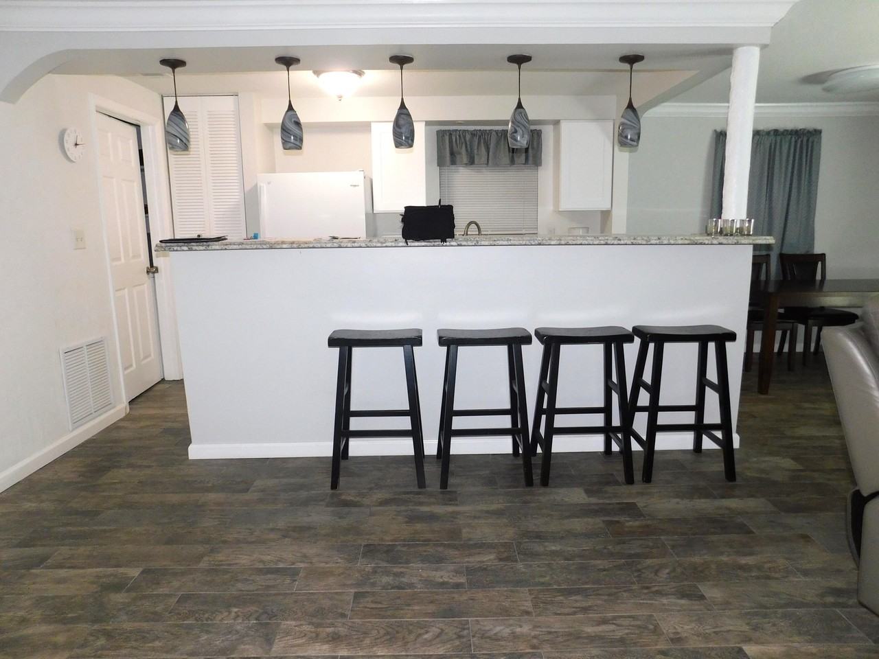 1367 Elmbank Way - Photo 5 of 18