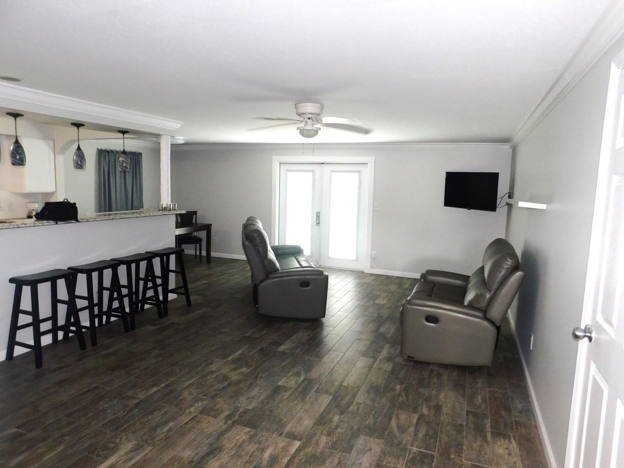 1367 Elmbank Way - Photo 6 of 18