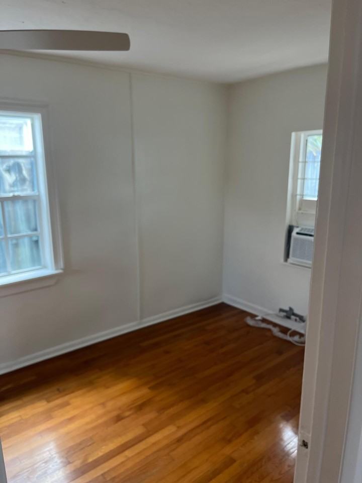 415 41st Street - Photo 3 of 10