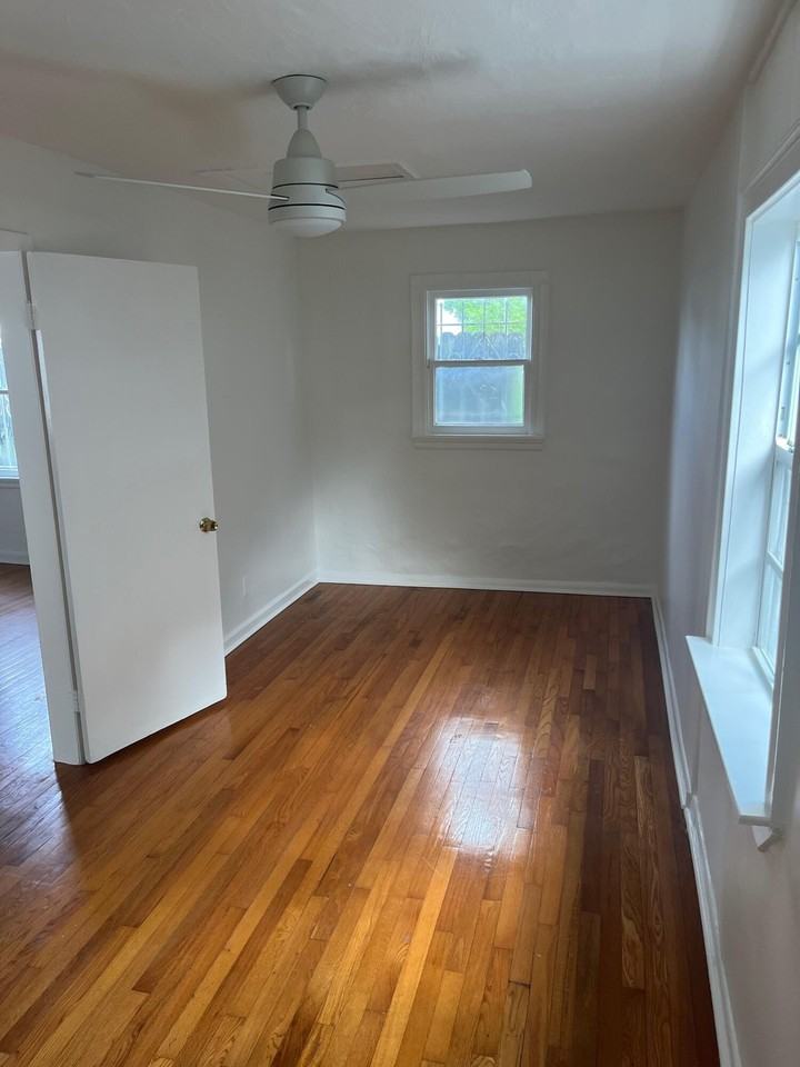 415 41st Street - Photo 6 of 10