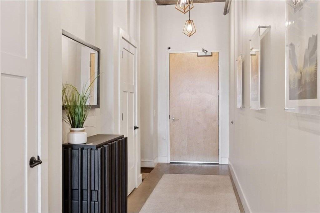 718 Washington Ave N #505 - Photo 2 of 25