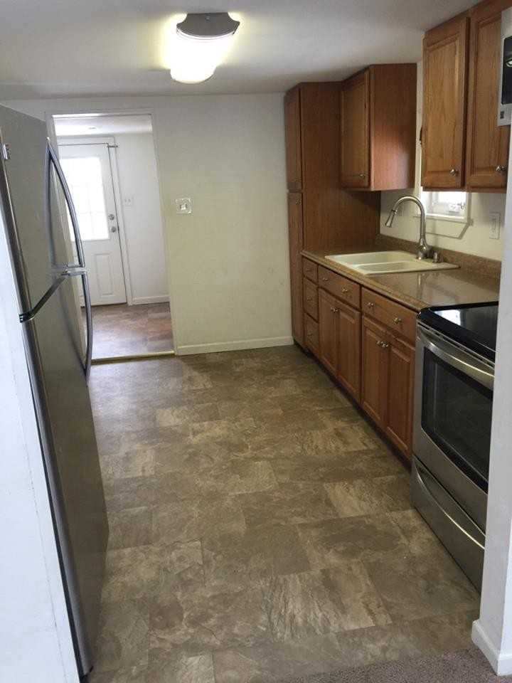 1605 Holtz Rd - Photo 3 of 6